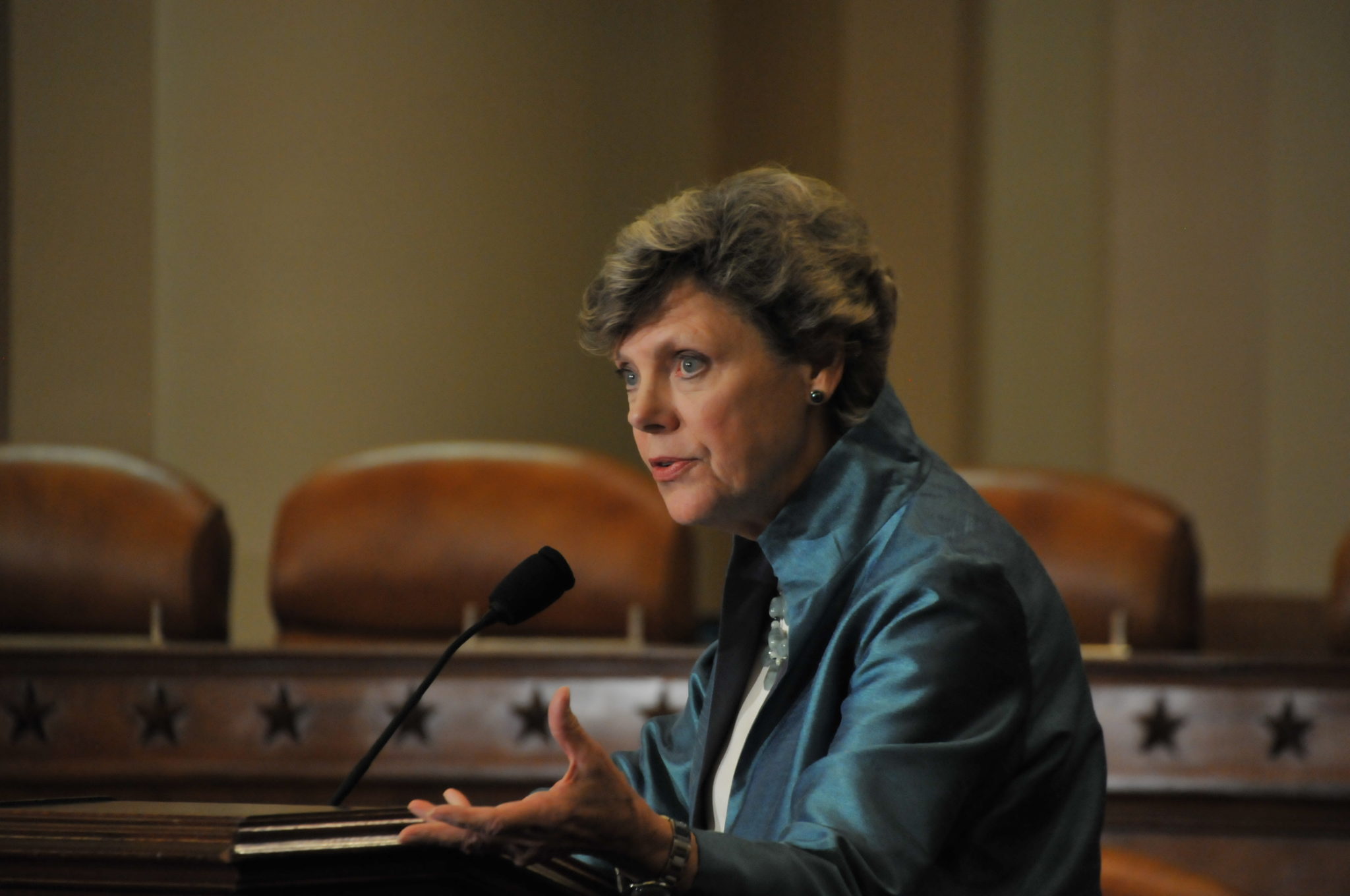 Cokie Roberts gives a sincere and introspective keynote at the 2017 House Committee on Ways and Means Reception. 
Photos (c) Bruce Guthrie