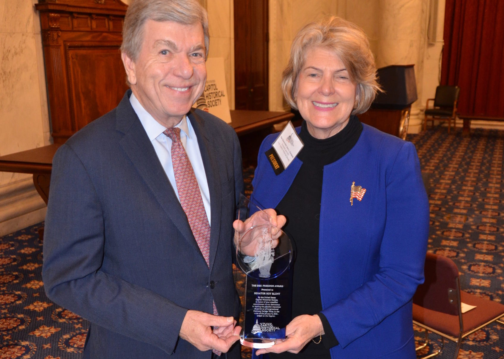 Sen. Roy Blunt and USCHS President Jane Campbell at the 2022 Freedom Award 
- Photo (c) Bruce Guthrie